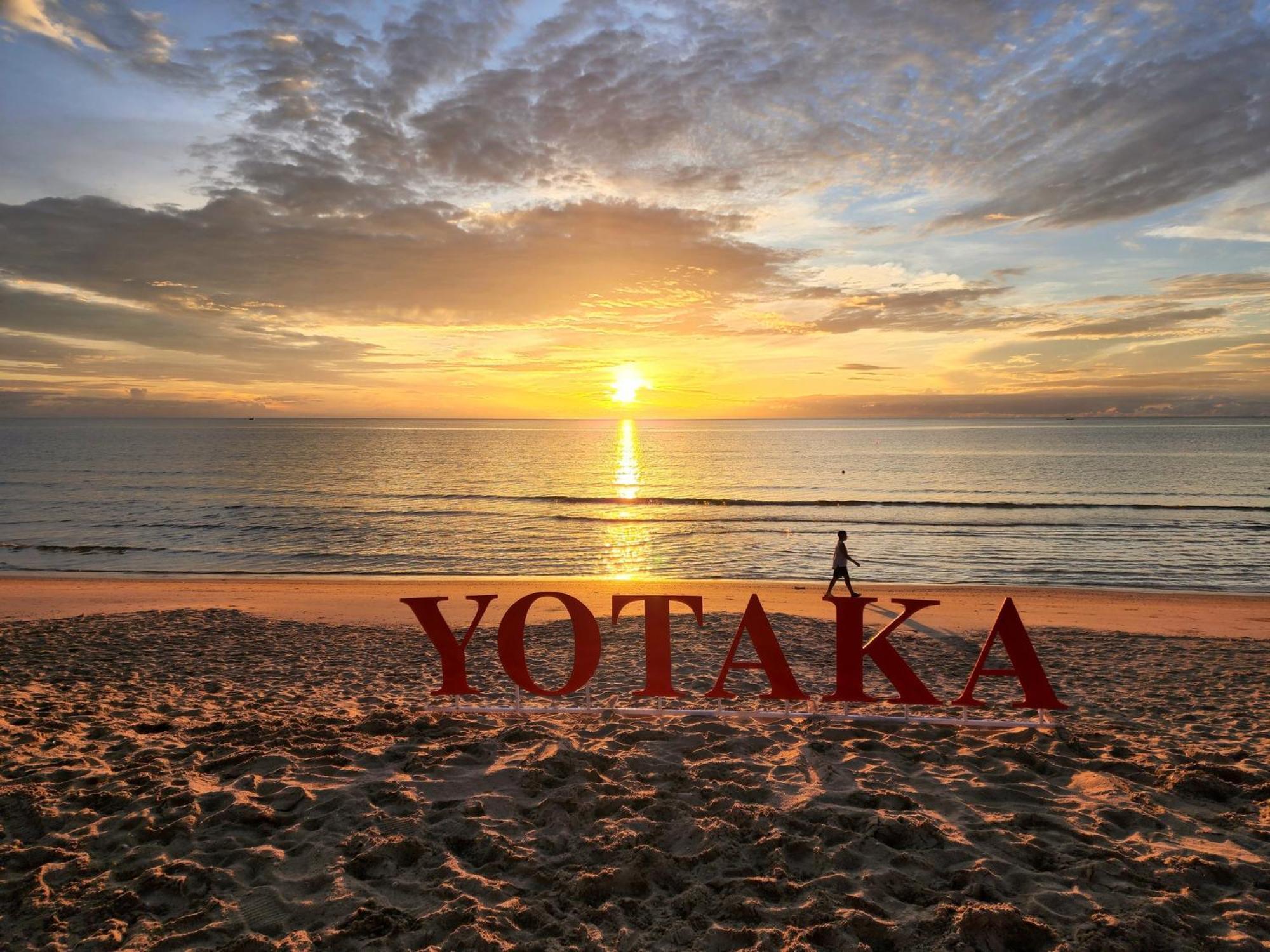 Yotaka Khanom Exterior photo